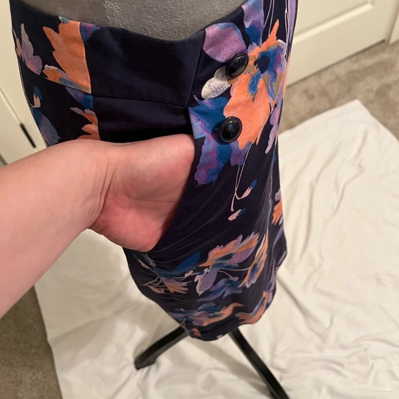 Limited brand floral skirt with pockets!!! - Picture 5 of 7